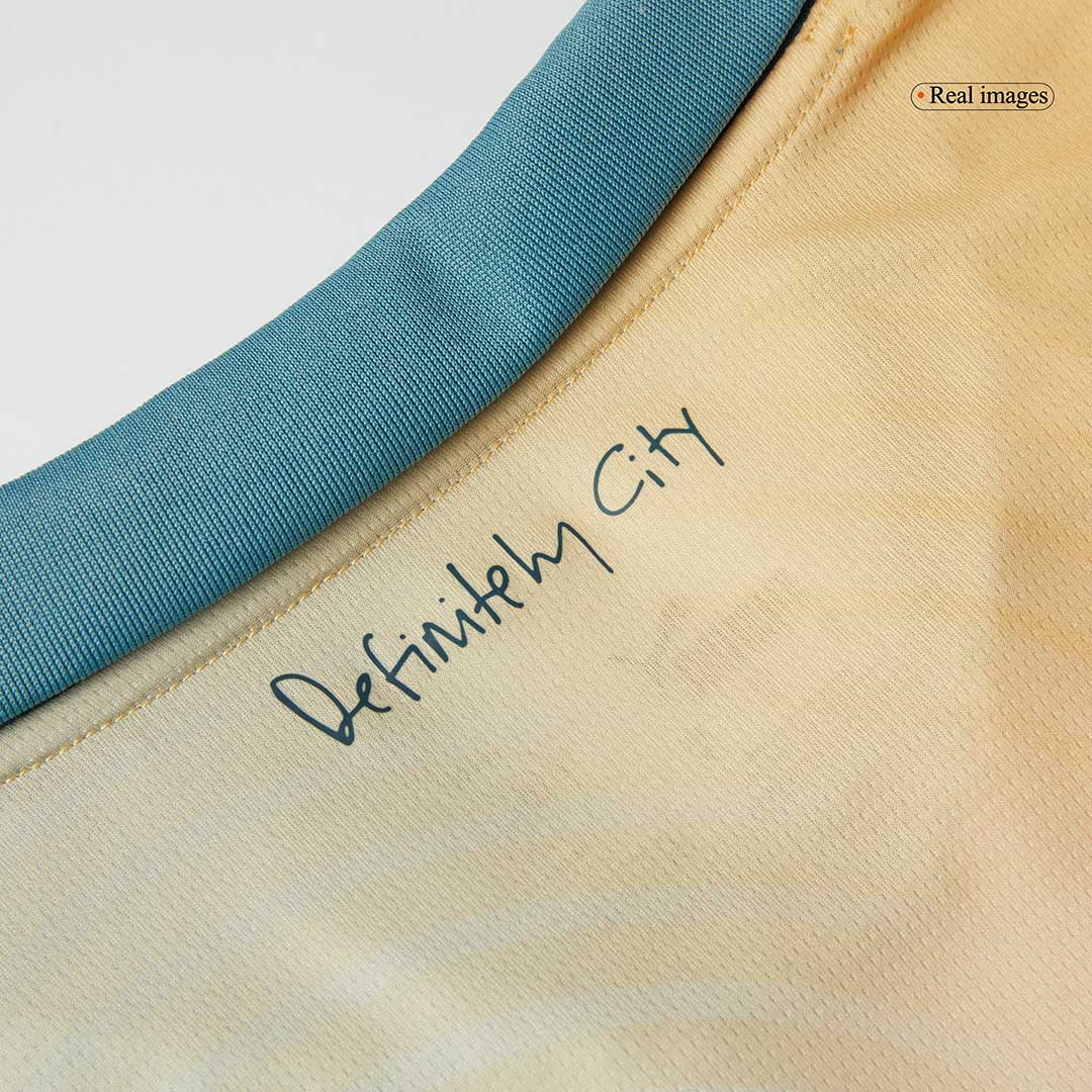 UCL Camiseta Manchester City 2024/25 Cuarta Equipación 'Definitivamente City' - Versión Hincha
