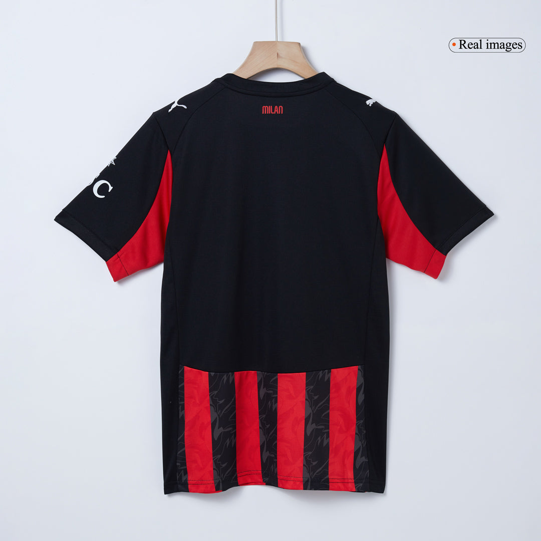 Camiseta PULISIC #11 AC Milan 2025/26 Primera Equipación-Versión Hincha