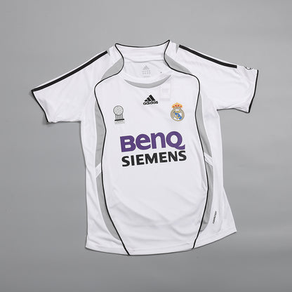 Retro 2006/07 Real Madrid Primera Equipación