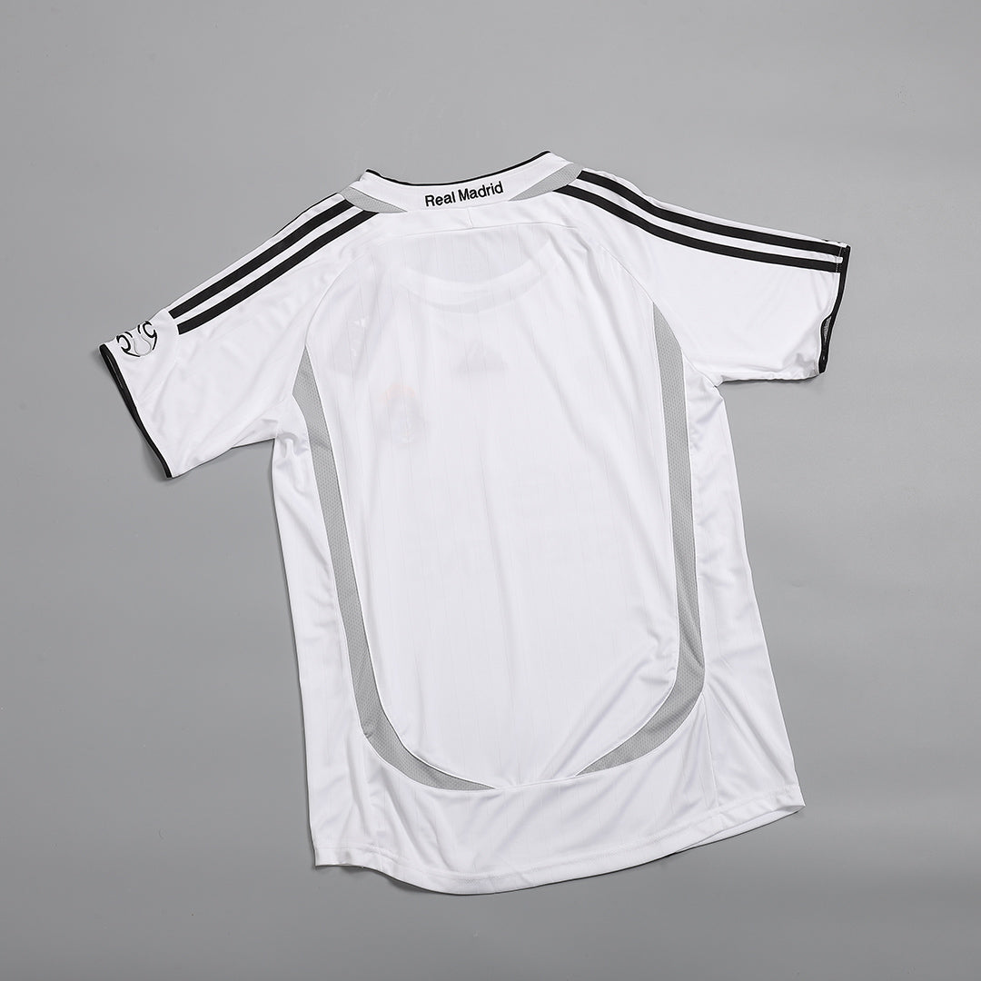 Retro 2006/07 Real Madrid Primera Equipación
