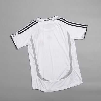 Retro 2006/07 Real Madrid Primera Equipación