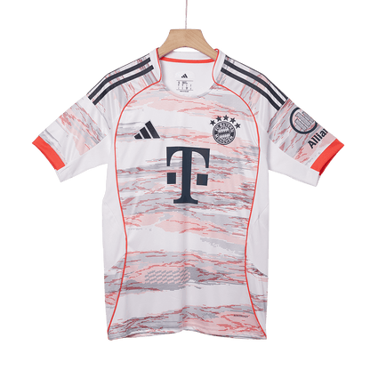 Camiseta UPAMECANO #2 Bayern Munich 2025/26 Segunda Equipación - Versión Hincha